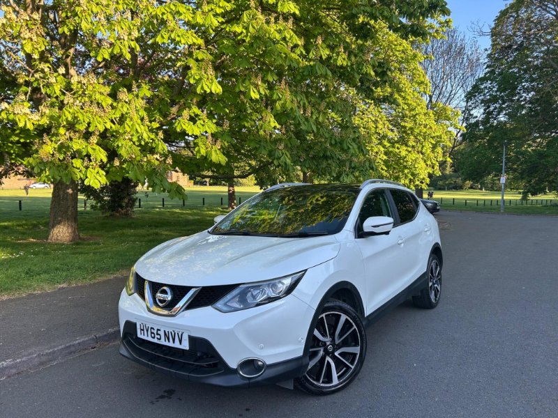 2015 QASHQAI 1.6 DCI TEKNA XTRON 2WD EURO 6 S S 5DR MAKE NISSAN... photo